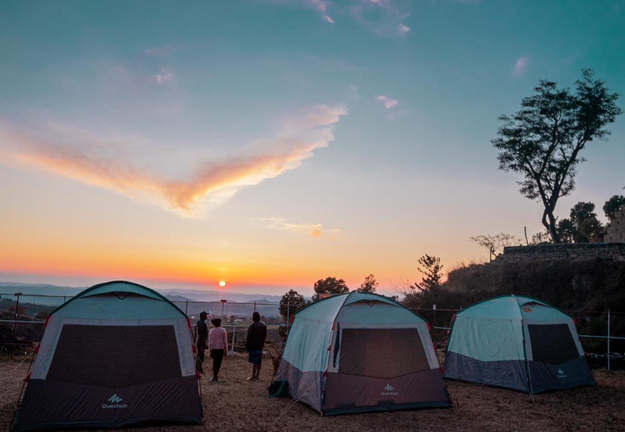 ホテル Hill Ventures Adventure Camp And Restaurant ダラムシャーラー エクステリア 写真