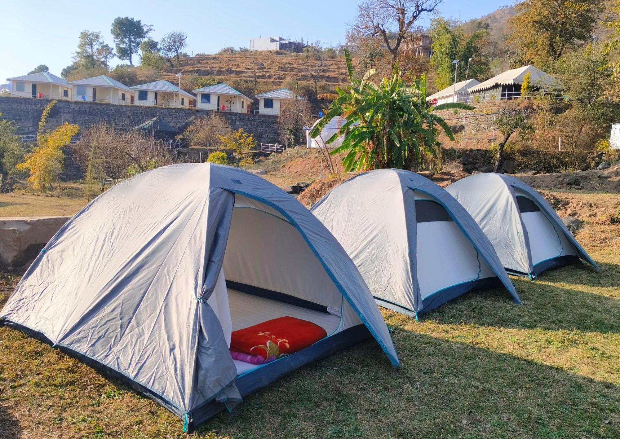 ホテル Hill Ventures Adventure Camp And Restaurant ダラムシャーラー エクステリア 写真
