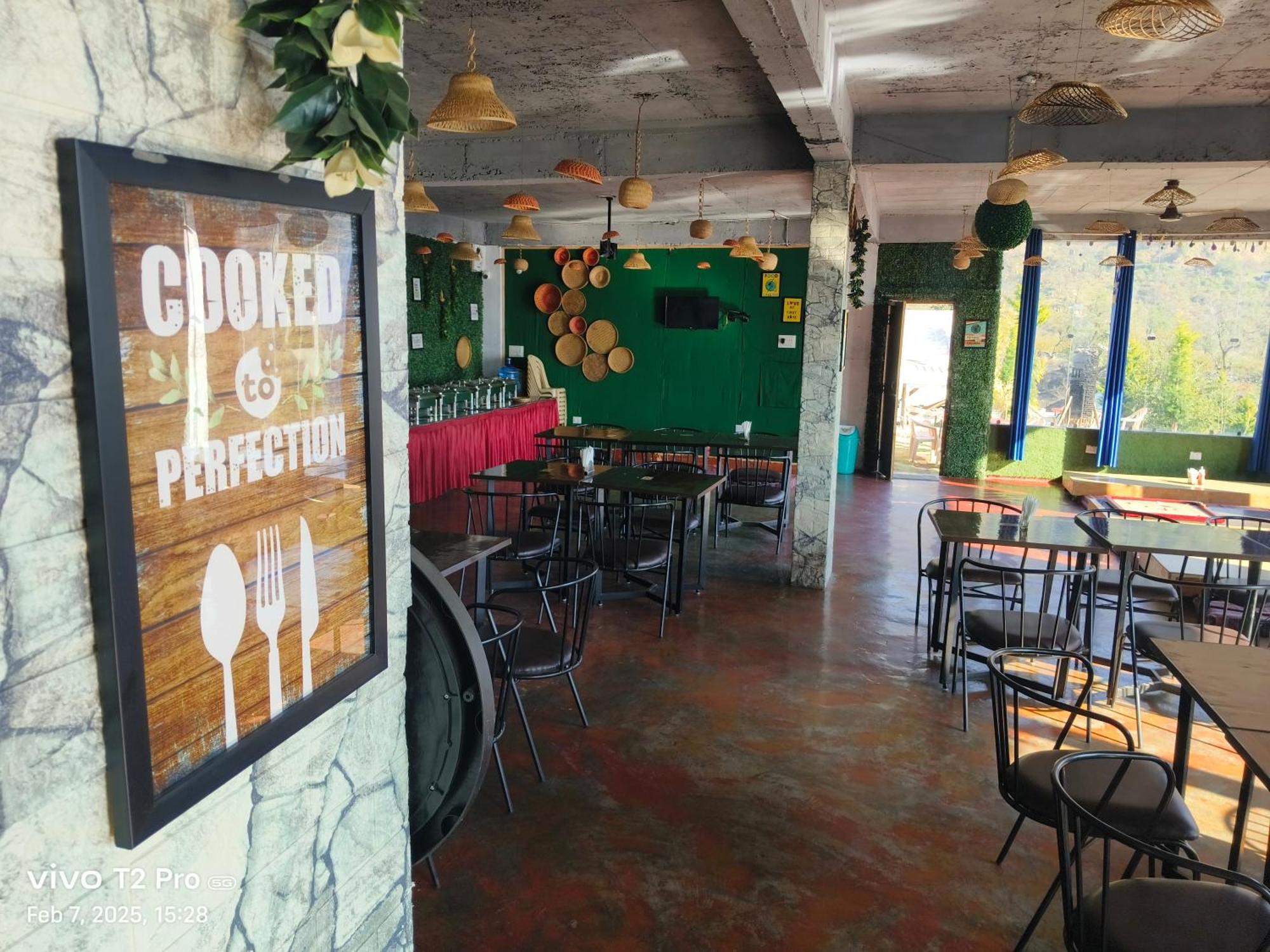 ホテル Hill Ventures Adventure Camp And Restaurant ダラムシャーラー エクステリア 写真